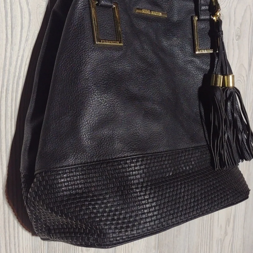 Cute/ Large Steve Madden Bag